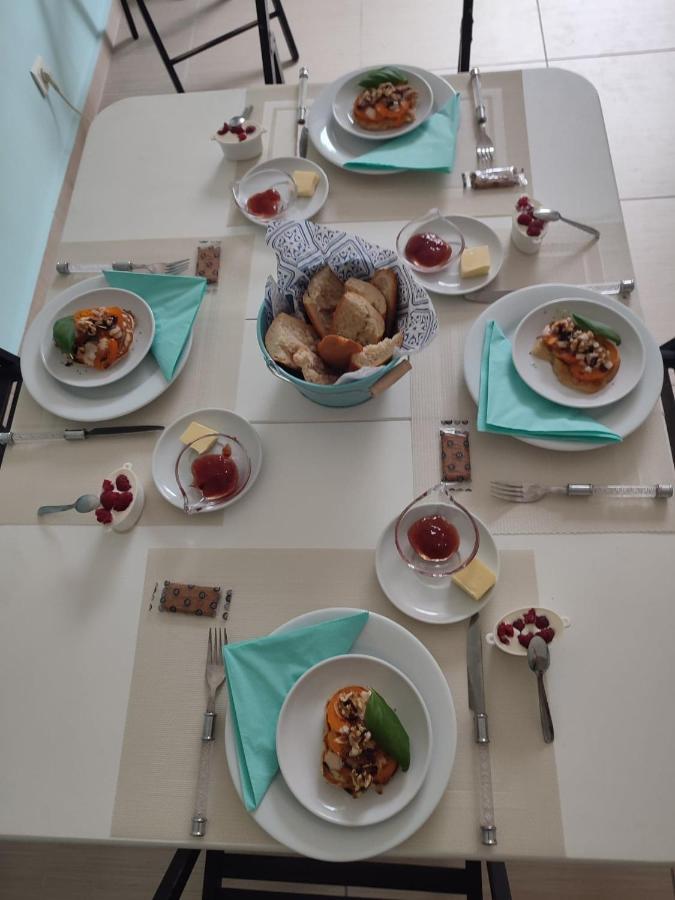 La Turquoise Bed & Breakfast *